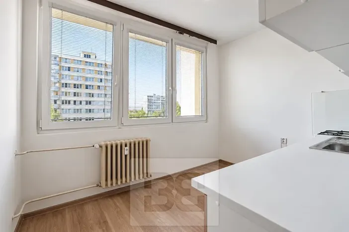 Pronájem bytu 2+1, Kolín, Čechovy sady, 67 m2