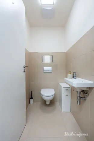 Pronájem bytu 3+kk, Praha - Vysočany, Strnadových, 89 m2