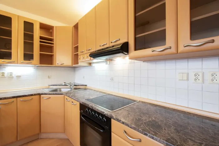 Pronájem bytu 2+kk, Praha - Troja, Olštýnská, 37 m2