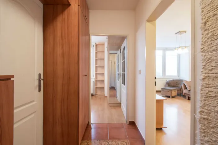 Pronájem bytu 2+kk, Praha - Troja, Olštýnská, 37 m2