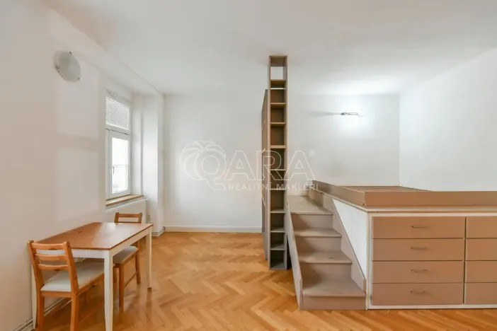 Pronájem bytu 2+kk, Praha - Nusle, Táborská, 56 m2