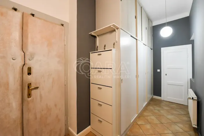 Pronájem bytu 2+kk, Praha - Nusle, Táborská, 56 m2