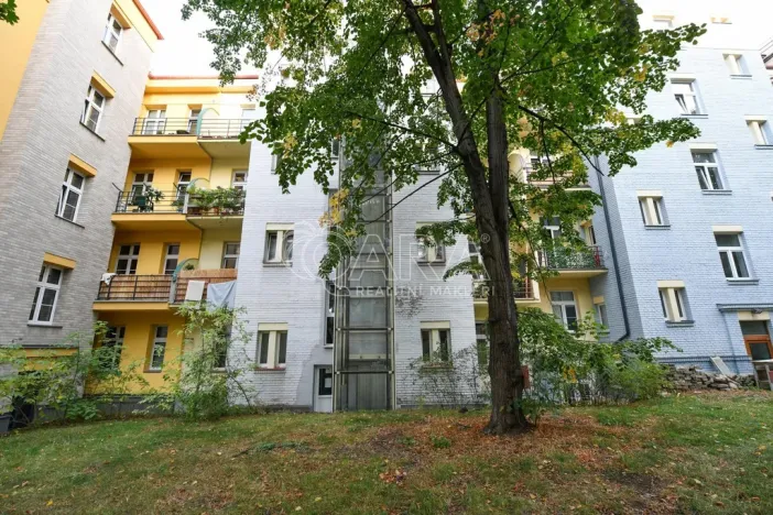 Pronájem bytu 2+kk, Praha - Nusle, Táborská, 56 m2