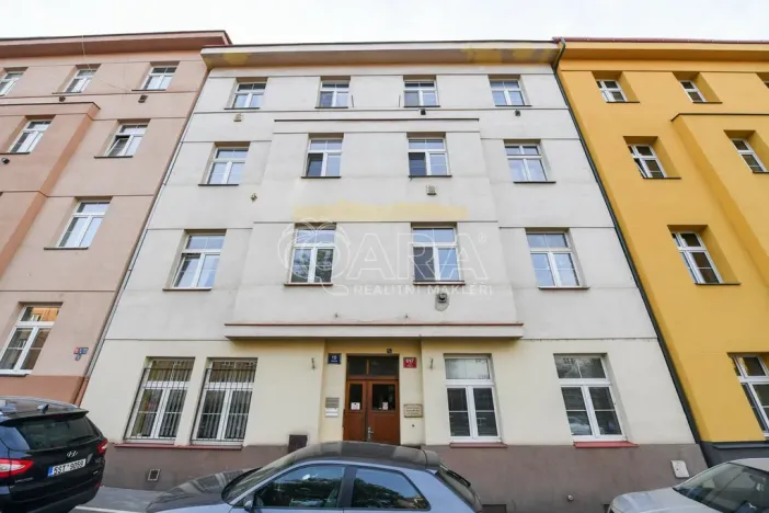 Pronájem bytu 2+kk, Praha - Nusle, Táborská, 56 m2
