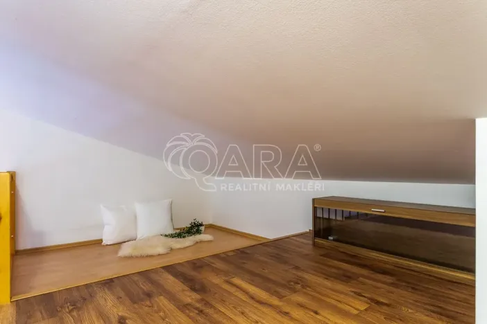 Pronájem bytu 1+kk, Dolní Břežany, Ke Kapličce, 30 m2