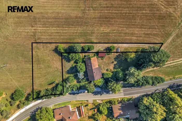 Prodej komerčního pozemku, Nekoř, 1779 m2