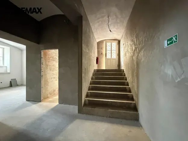 Pronájem obchodního prostoru, Praha - Nové Město, Koubkova, 89 m2