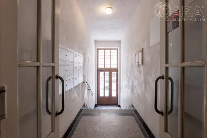 Prodej bytu 3+1, Praha - Bubeneč, N. A. Někrasova, 84 m2