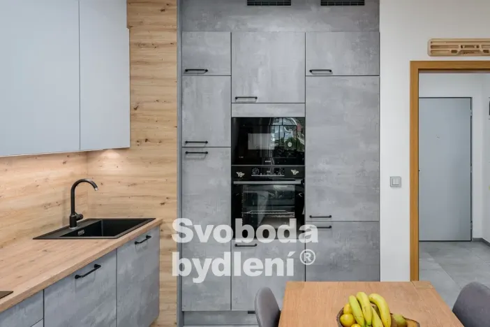 Prodej bytu 2+kk, Kralupy nad Vltavou - Lobeček, J. Wolkera, 58 m2