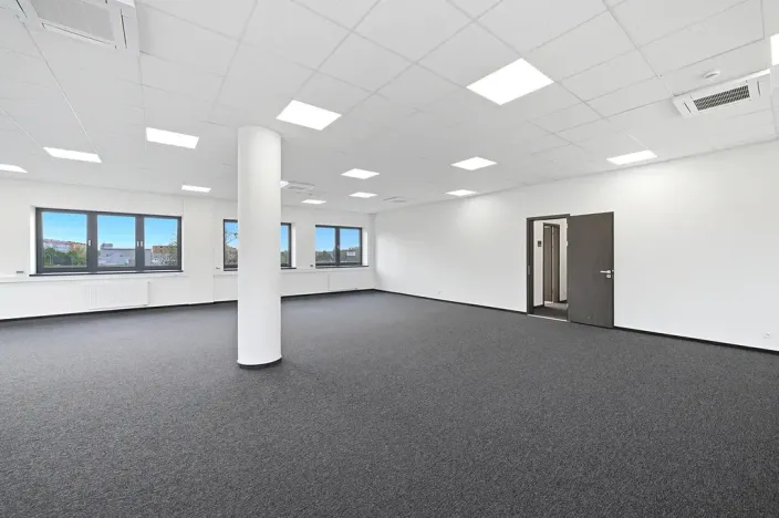 Pronájem kanceláře, Mělník, Bezručova, 126 m2