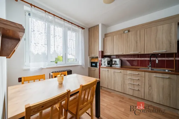 Prodej bytu 4+1, Nová Ves, 73 m2