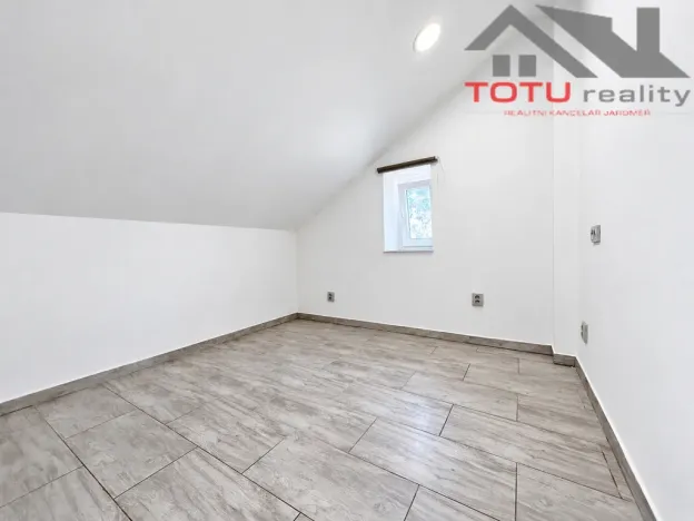 Pronájem bytu 3+1, Trutnov, Voletinská, 88 m2