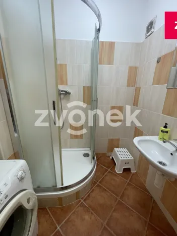 Pronájem bytu 1+kk, Zlín, Javorová, 28 m2