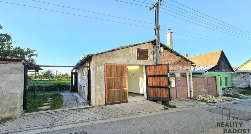 Prodej garáže, Mutěnice, 66 m2