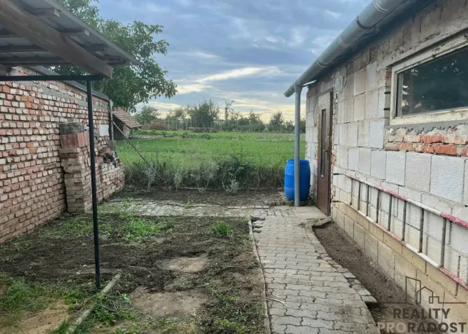 Prodej garáže, Mutěnice, 66 m2