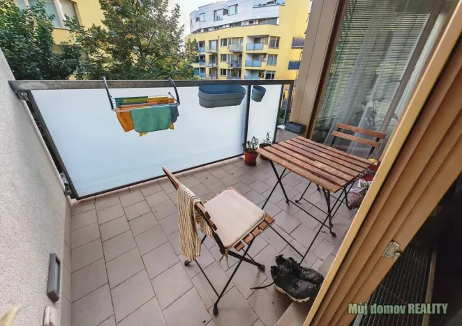 Pronájem bytu 2+kk, Praha - Žižkov, Jeseniova, 58 m2