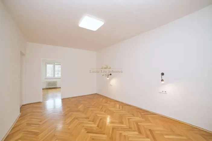 Prodej bytu 2+1, Praha - Žižkov, Pod lipami, 52 m2