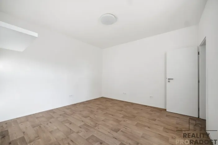 Pronájem bytu 1+1, Pardubice, Teplého, 35 m2