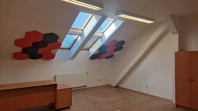Pronájem kanceláře, Plzeň, Na Roudné, 56 m2