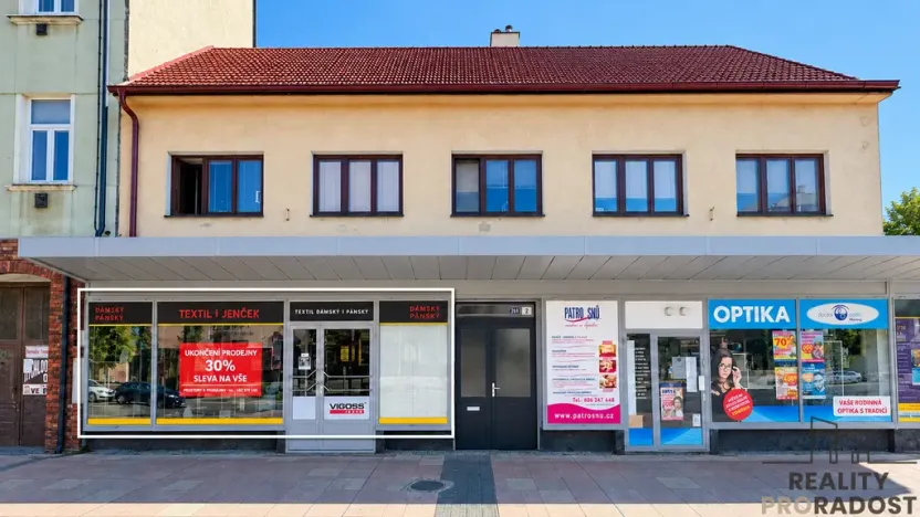 Pronájem obchodního prostoru, Hodonín, Národní třída, 121 m2