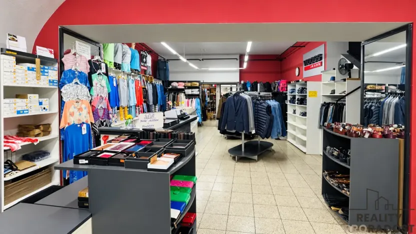 Pronájem obchodního prostoru, Hodonín, Národní třída, 121 m2