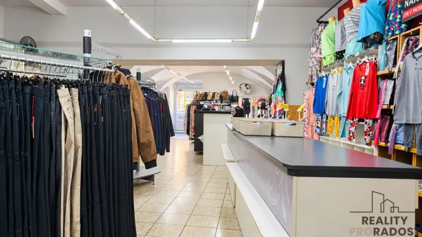 Pronájem obchodního prostoru, Hodonín, Národní třída, 121 m2