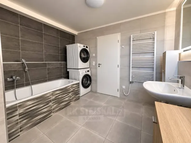 Pronájem bytu 2+kk, České Budějovice - České Budějovice 2, O. Nedbala, 56 m2