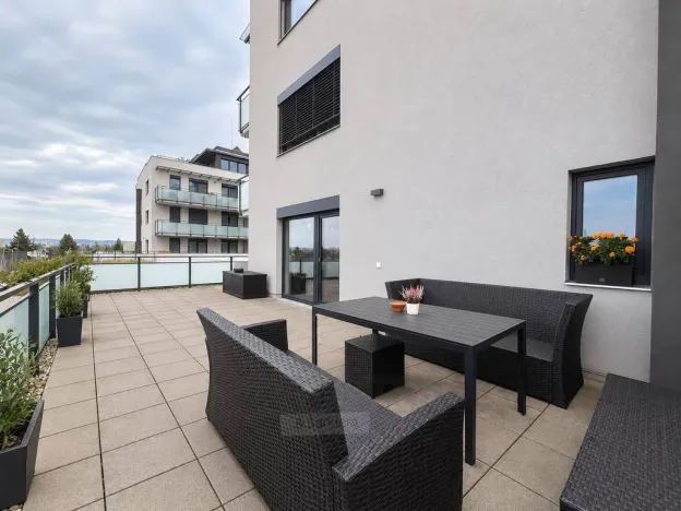 Pronájem bytu 2+kk, České Budějovice - České Budějovice 2, O. Nedbala, 56 m2