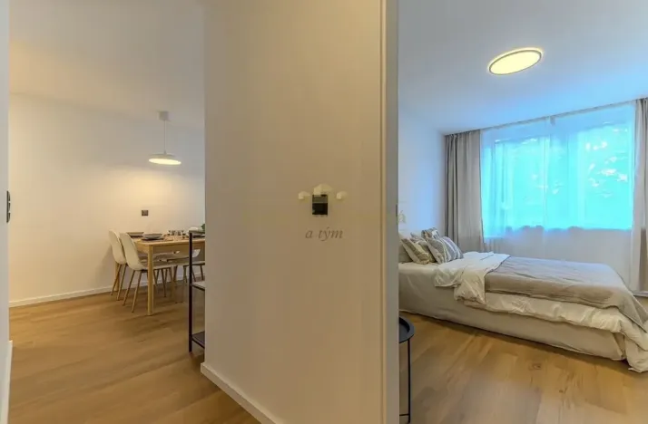 Prodej bytu 2+kk, Praha - Kobylisy, Taussigova, 42 m2