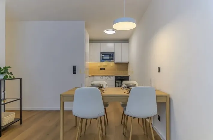 Prodej bytu 2+kk, Praha - Kobylisy, Taussigova, 42 m2