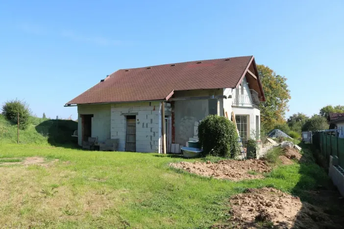 Prodej rodinného domu, Lochenice, 130 m2