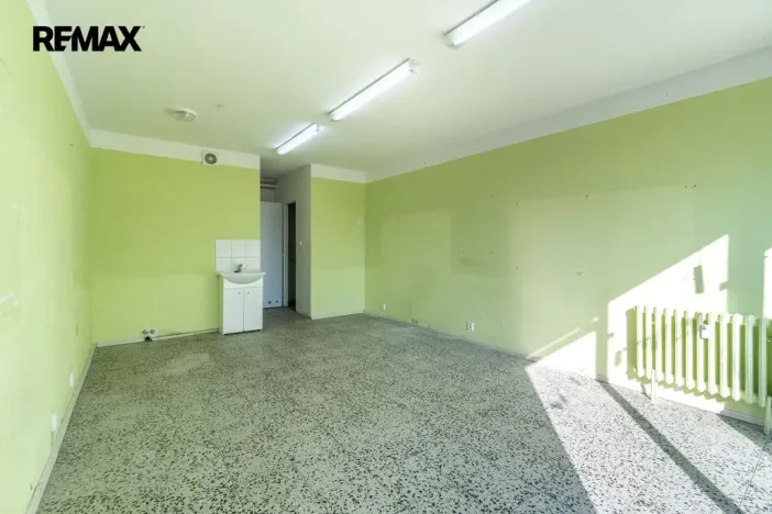 Pronájem obchodního prostoru, Praha - Háje, Kupeckého, 27 m2