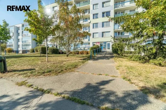 Pronájem obchodního prostoru, Praha - Háje, Kupeckého, 27 m2