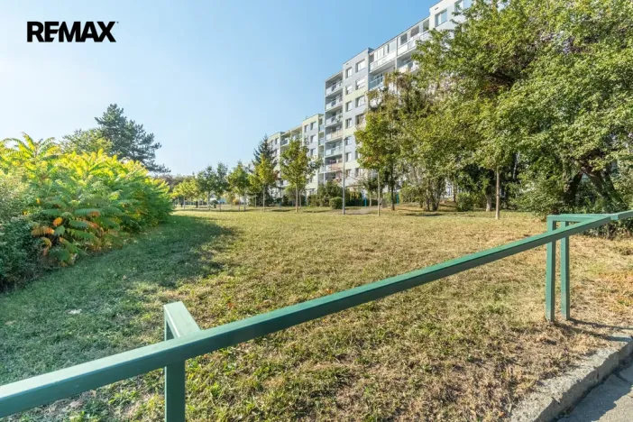 Pronájem obchodního prostoru, Praha - Háje, Kupeckého, 27 m2
