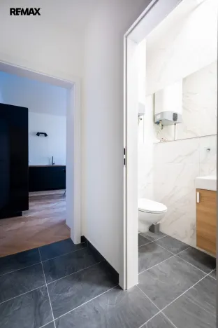 Pronájem bytu 2+kk, Praha - Košíře, Holečkova, 36 m2