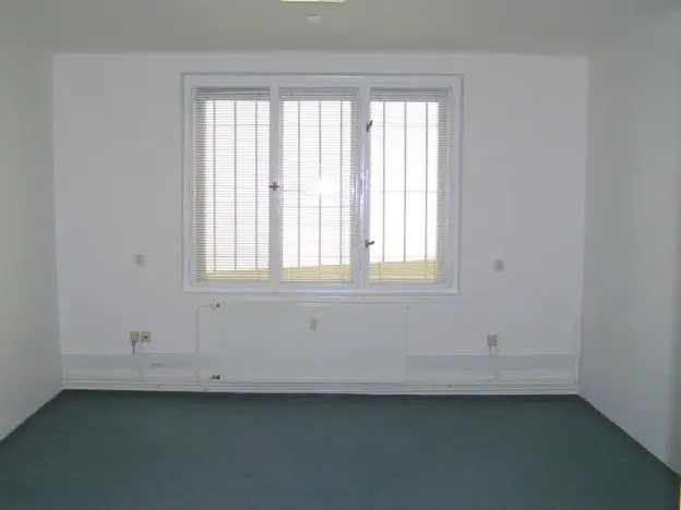 Pronájem kanceláře, Praha - Vršovice, Petrohradská, 22 m2