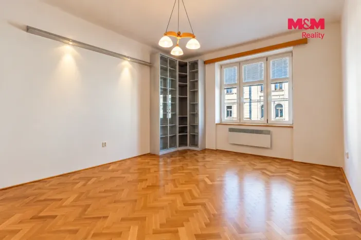 Pronájem bytu 1+1, Praha - Žižkov, Kubelíkova, 63 m2