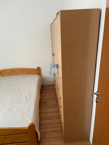 Pronájem bytu 2+kk, Praha, Hostavická, 30 m2