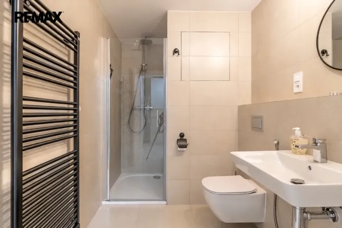 Pronájem bytu 1+kk, Praha - Žižkov, Kaplířova, 39 m2
