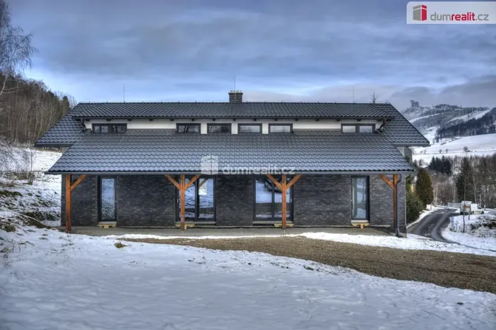 Prodej rodinného domu, Dolní Morava, 184 m2