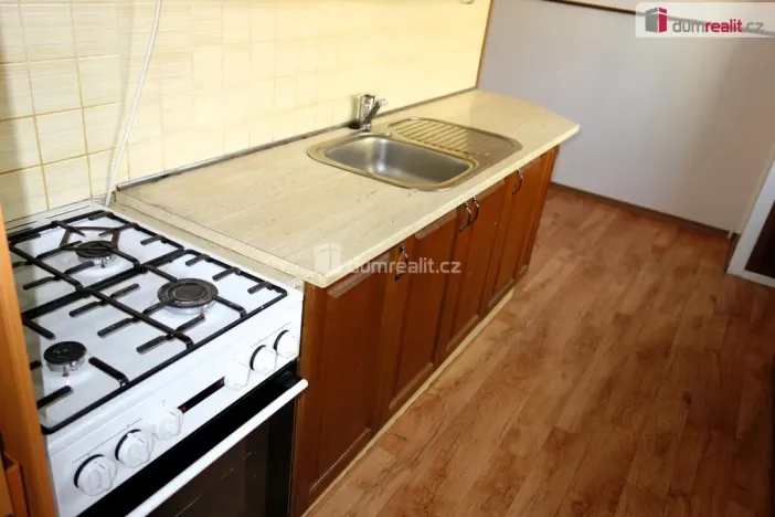 Prodej bytu 3+1, Rousínov, V Sídlišti, 74 m2