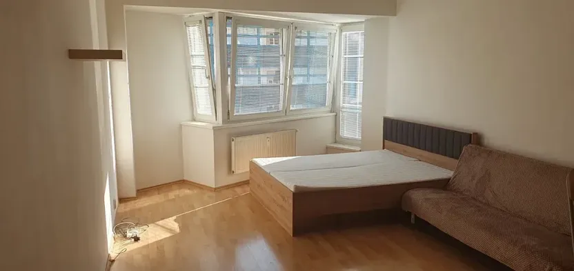 Pronájem bytu 1+kk, Liberec, Jeronýmova, 36 m2