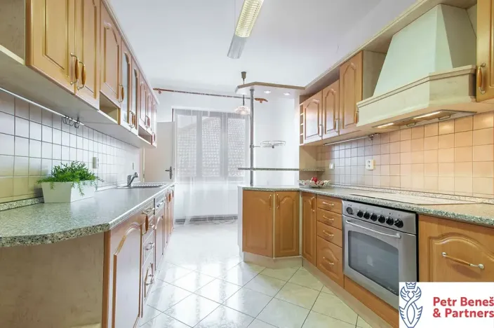 Pronájem bytu 3+1, Rakovník, Husovo náměstí, 95 m2