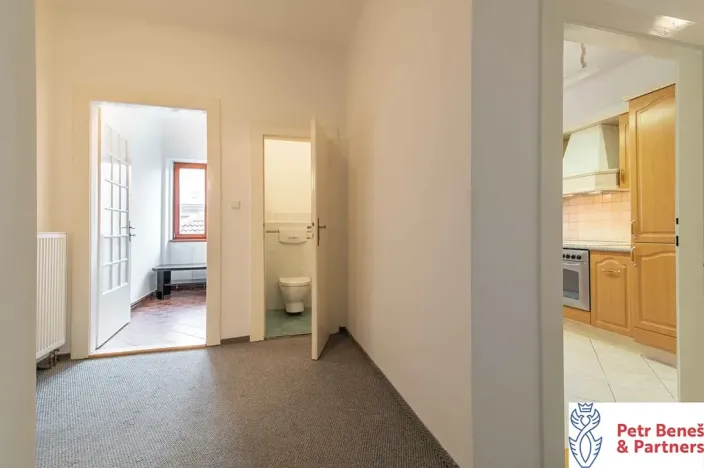 Pronájem bytu 3+1, Rakovník, Husovo náměstí, 95 m2
