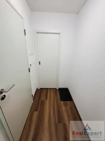 Pronájem bytu 1+kk, Praha - Vinohrady, Máchova, 20 m2