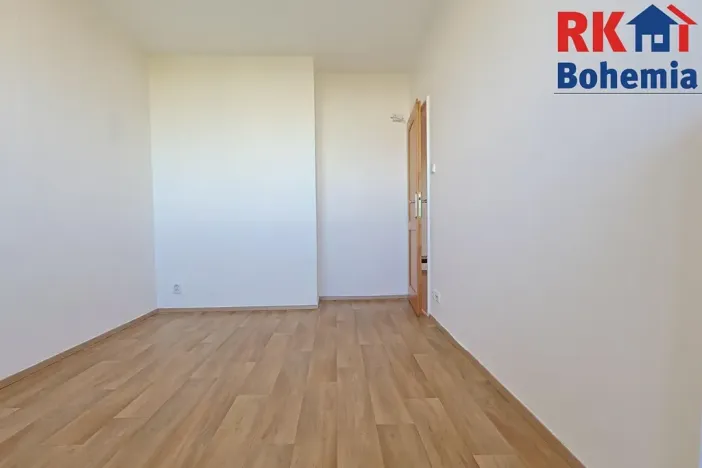 Pronájem bytu 3+1, Praha - Prosek, Vysočanská, 84 m2