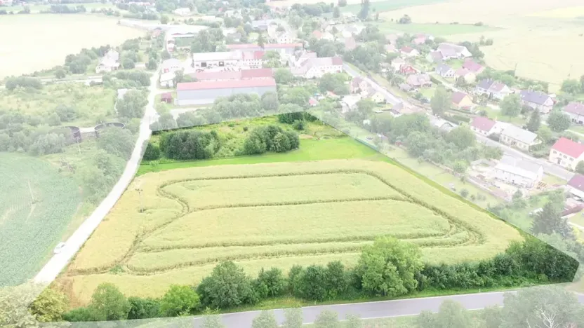Prodej komerčního pozemku, Bernartice, 21716 m2