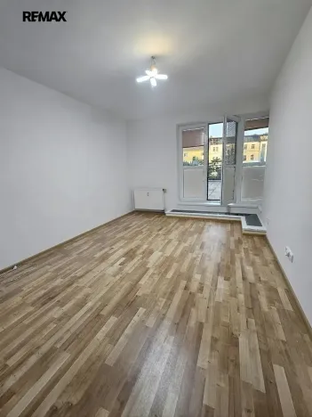 Pronájem bytu 2+kk, Praha - Košíře, Plzeňská, 40 m2