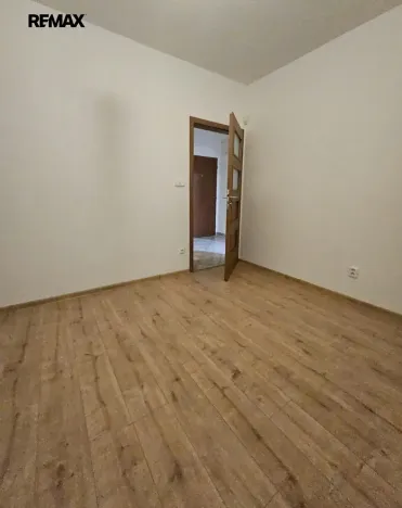 Pronájem bytu 2+kk, Praha - Košíře, Plzeňská, 40 m2