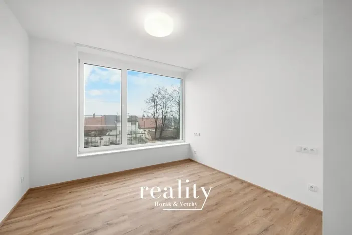 Pronájem bytu 2+kk, Znojmo, Jarošova, 44 m2